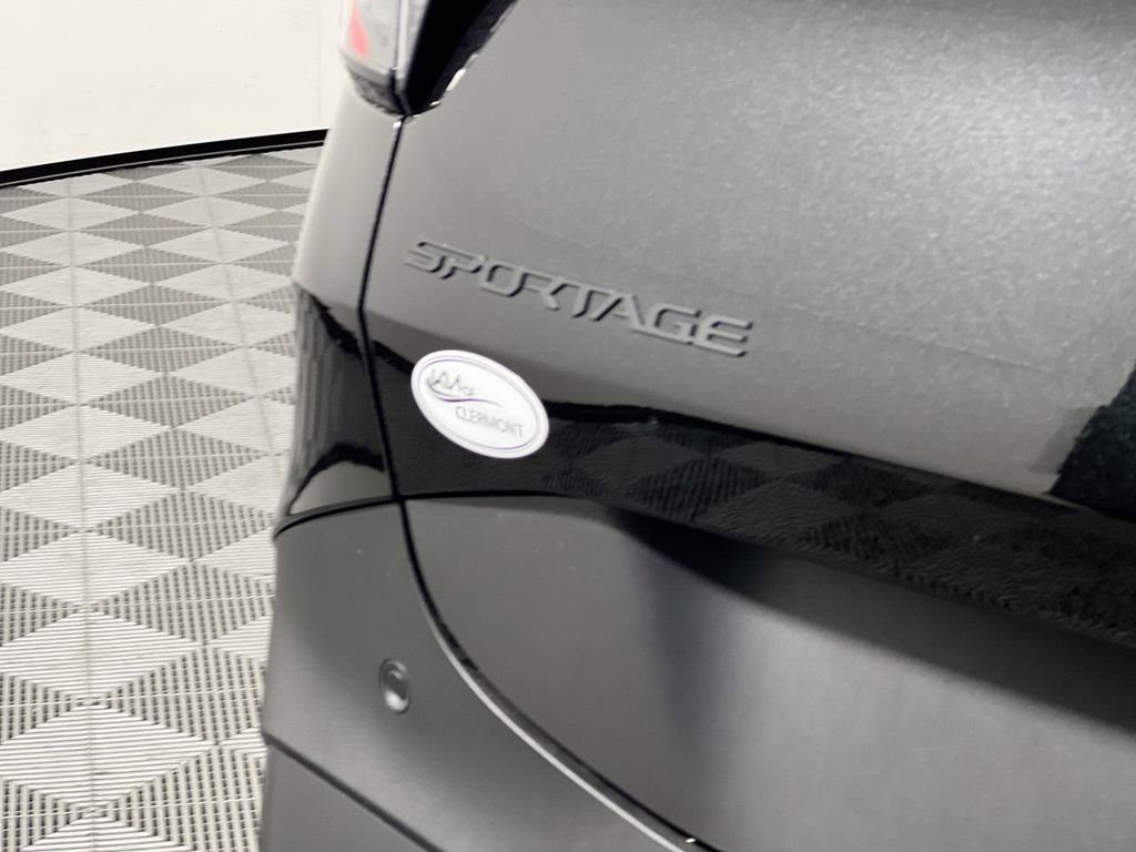 New 2026 Fusion Black Kia X-Line image 5