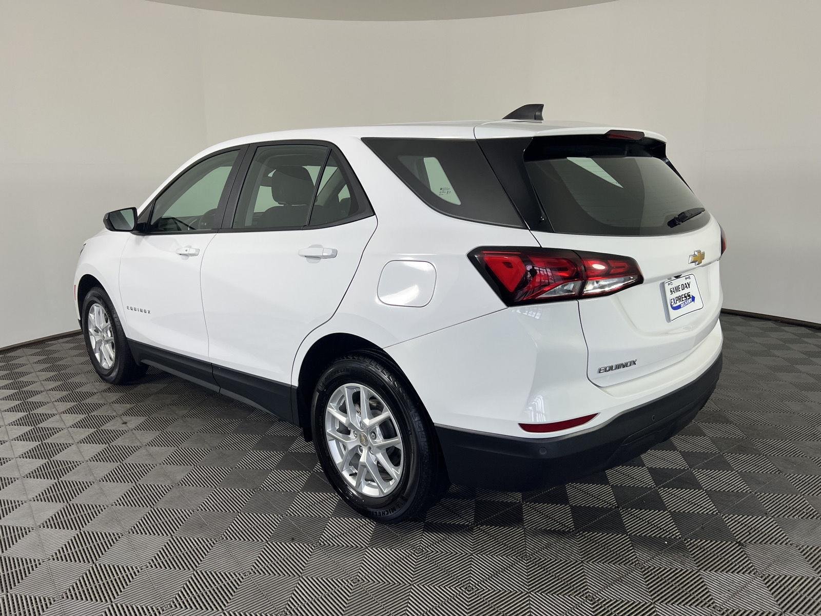 Used 2024 Summit White Chevrolet LS image 23