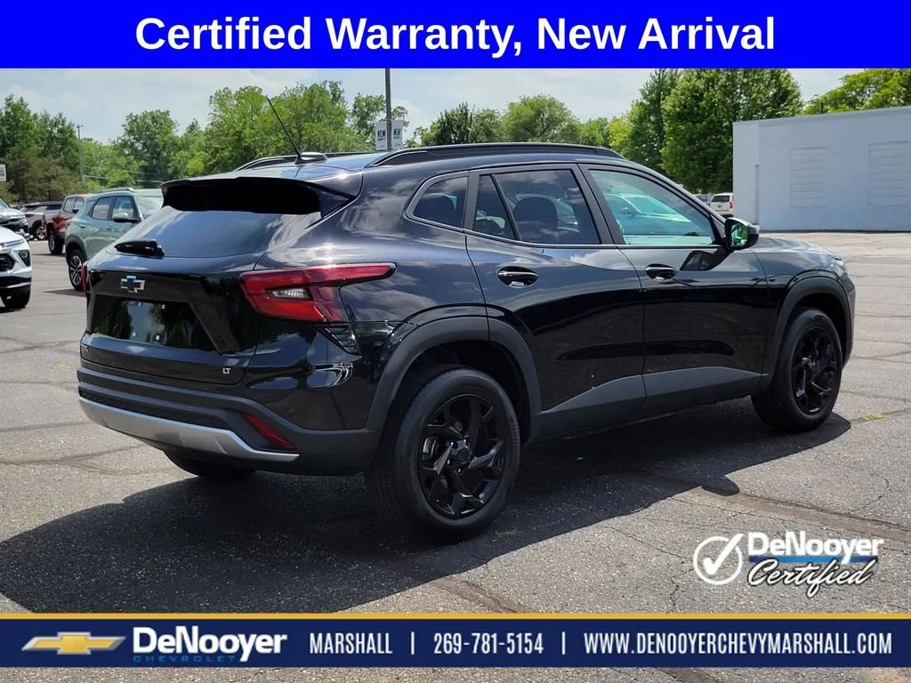 Used 2025 Mosaic Black Metallic Chevrolet LT image 3