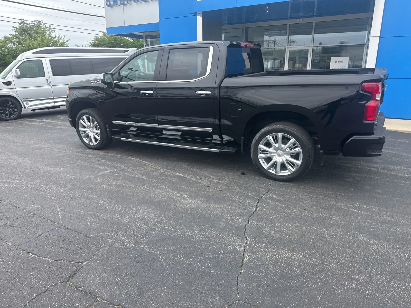 2026 Chevrolet Silverado 1500 High Country - Photo 6