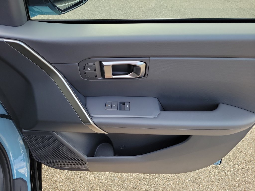 New 2027 Frost Blue / Black Roof Kia X-Line S image 10