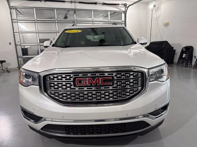 Used 2018 White GMC Denali image 2