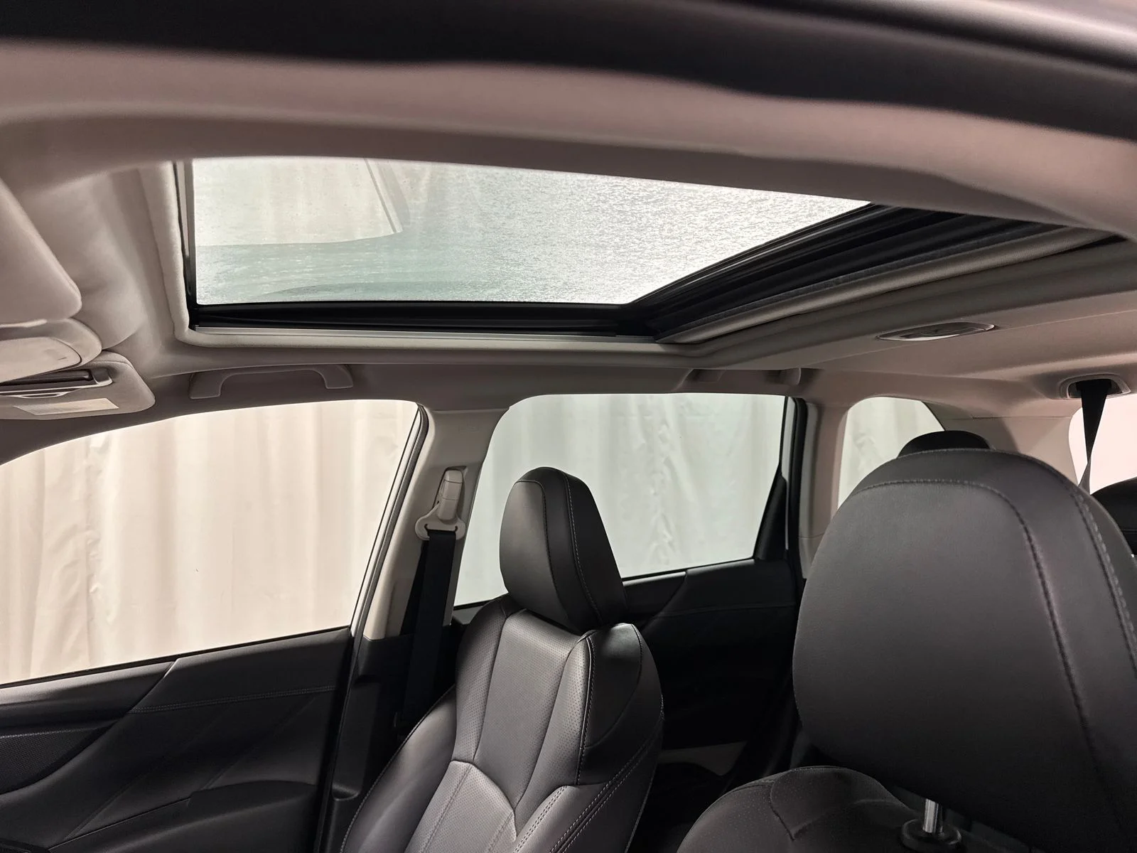 Used 2023 Crystal White Pearl Subaru Limited image 26
