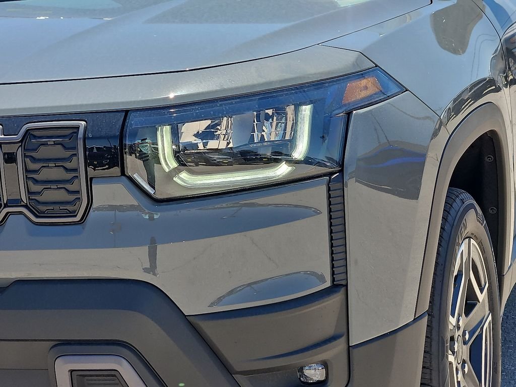 New 2026 Sting-Gray Clear-Coat Exterior Paint Jeep Laredo image 8