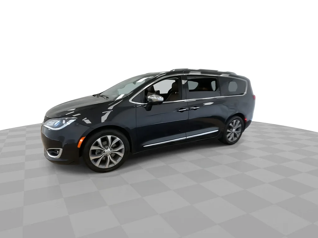 Used 2019 Brilliant Black Crystal Pearl Coat Chrysler Limited image 6