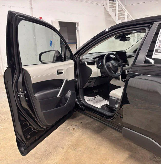 Used 2025 JET BLACK Toyota  image 21
