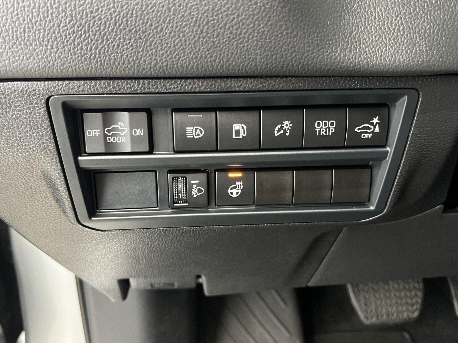 2025 Toyota Tundra Limited - Photo 19