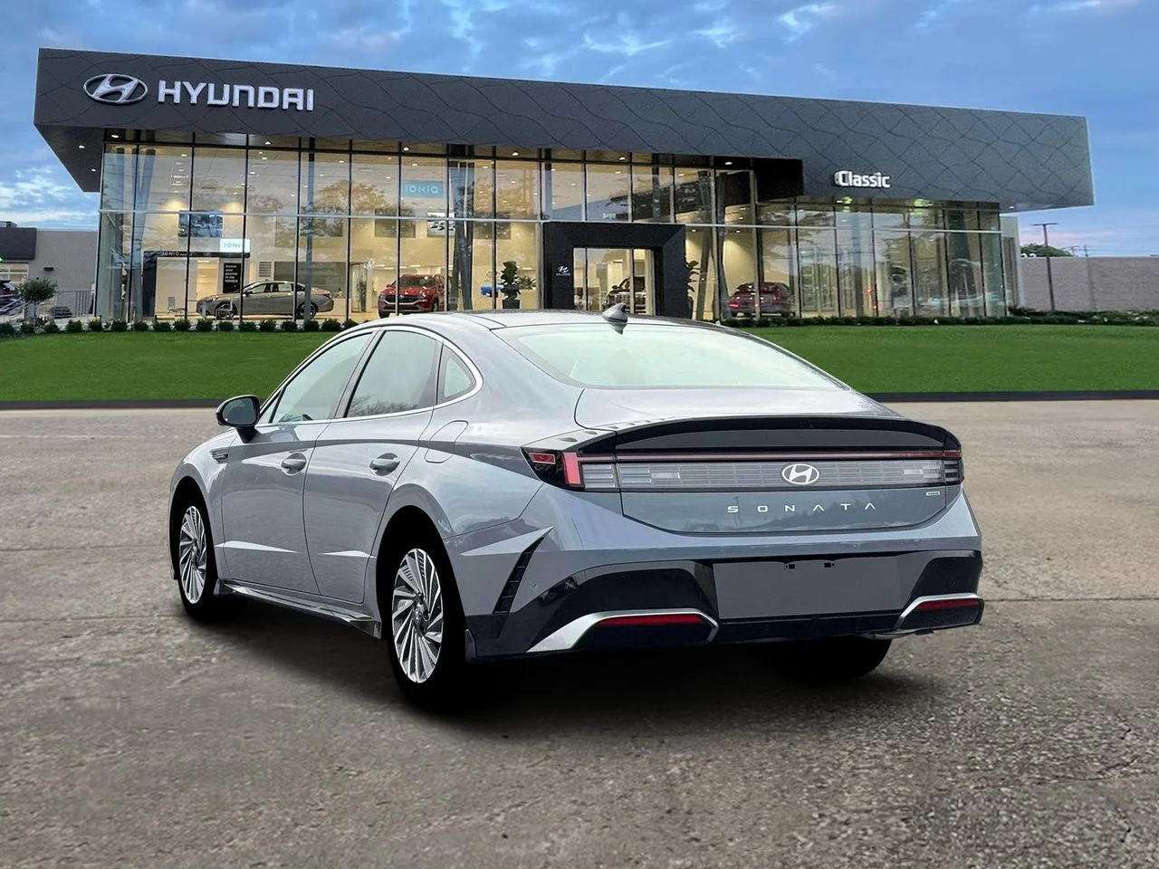 New 2026 Transmission Blue Pearl Hyundai Limited image 5