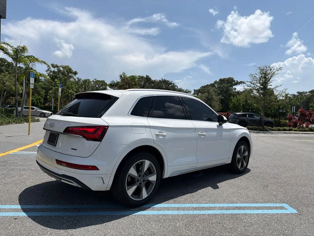 Used 2023 Glacier White Audi 40 Premium image 6