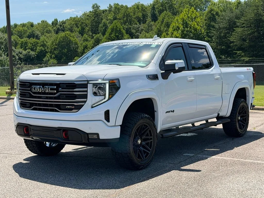 New 2026 Summit White GMC AT4 image 34