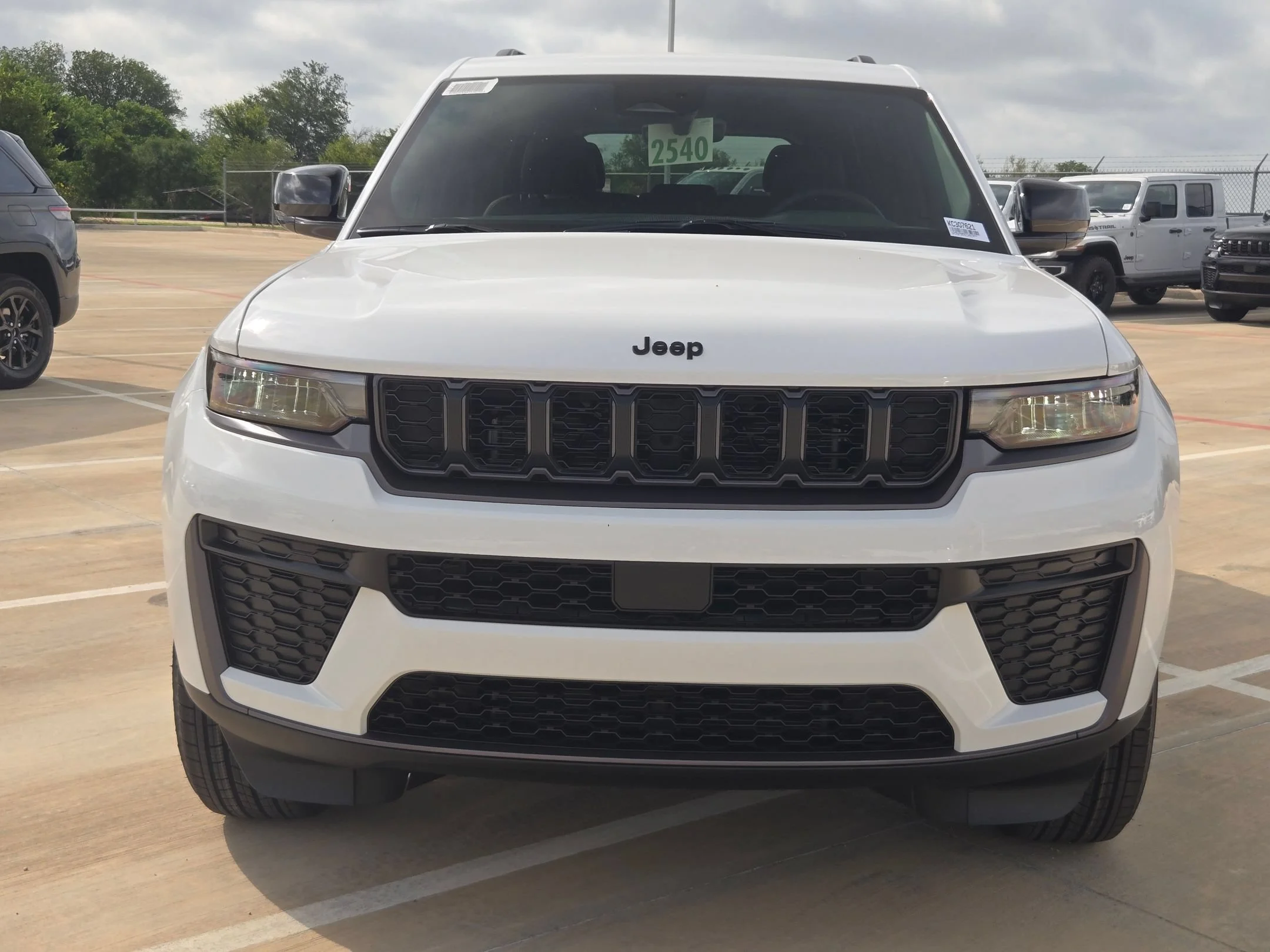 New 2026 Bright White Clearcoat Jeep Altitude image 8