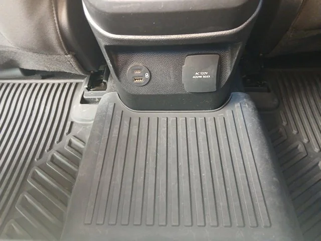 Used 2024 Gray Ford XLT image 15