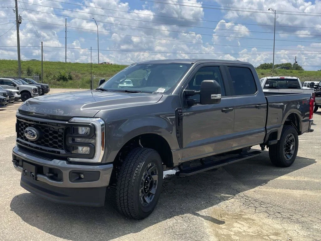 New 2026 Gray Ford XL image 7