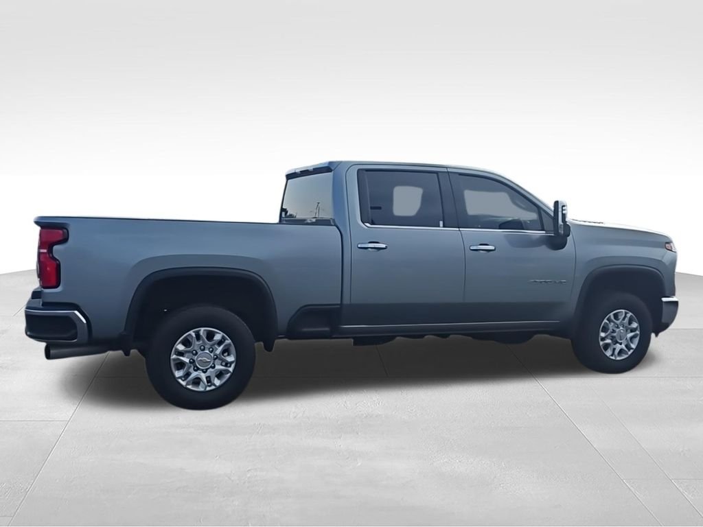 Used 2024 Gray Chevrolet LTZ image 9