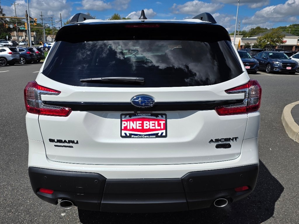 Used 2025 Crystal White Pearl Subaru Onyx Edition Touring image 12