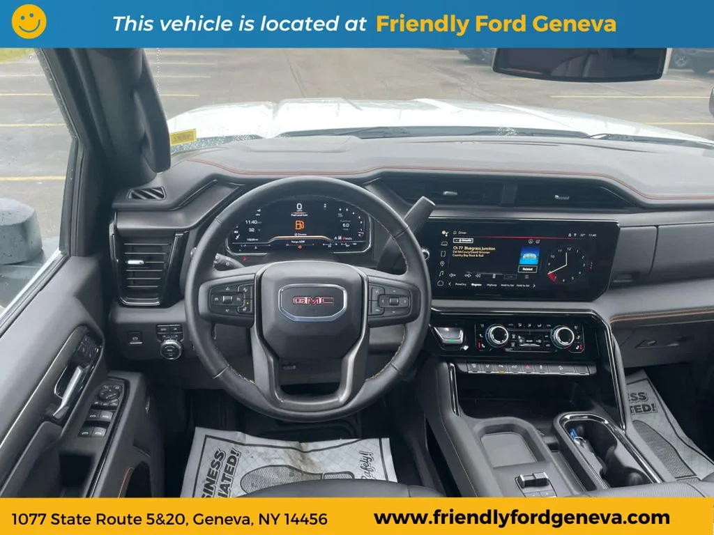 Used 2025 White GMC AT4 image 18