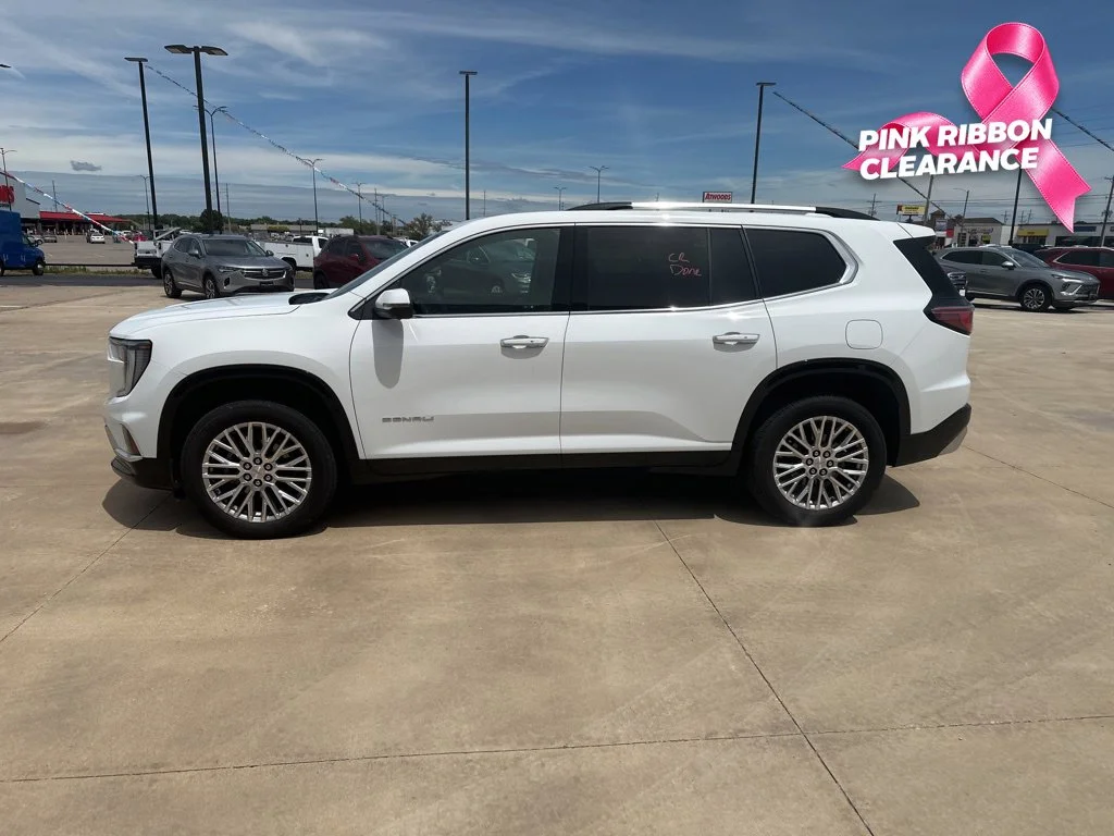 Used 2025 White GMC Denali image 31
