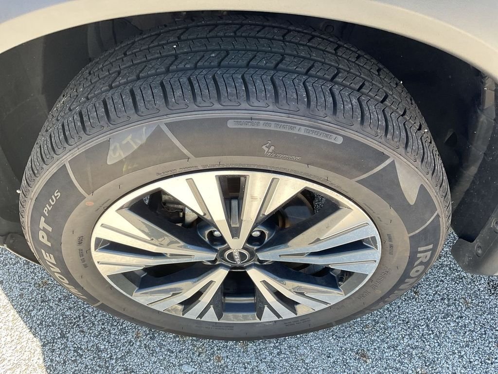 Used 2023 Blue Nissan SV image 10
