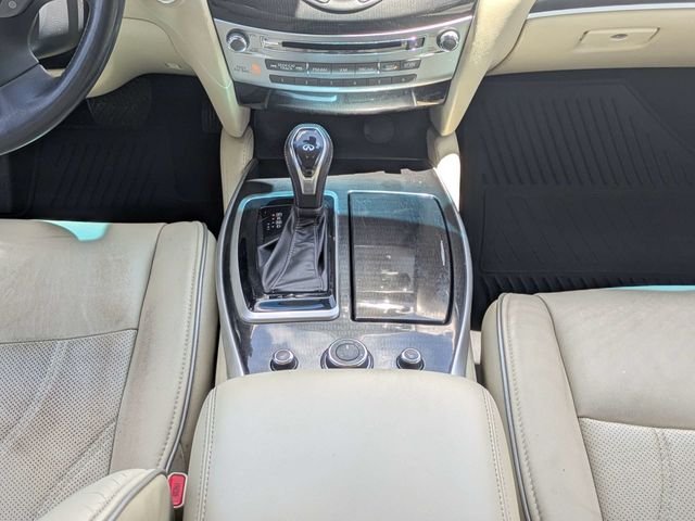 Used 2016 White INFINITI Base image 20