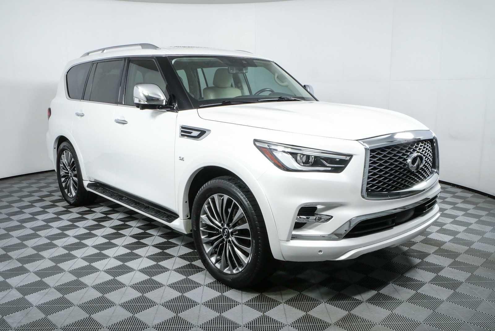 Used 2020 Moonstone White INFINITI LUXE image 1
