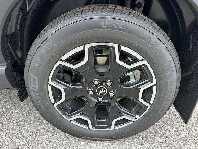 New 2026 Shadow Black Ford Outer Banks® image 27