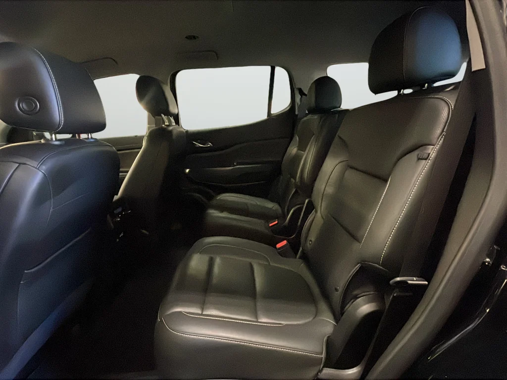 Used 2023 Black GMC SLT image 27