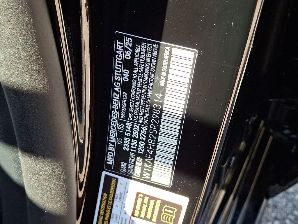 2025 Mercedes-Benz C-Class Sedan C 300 - Photo 25