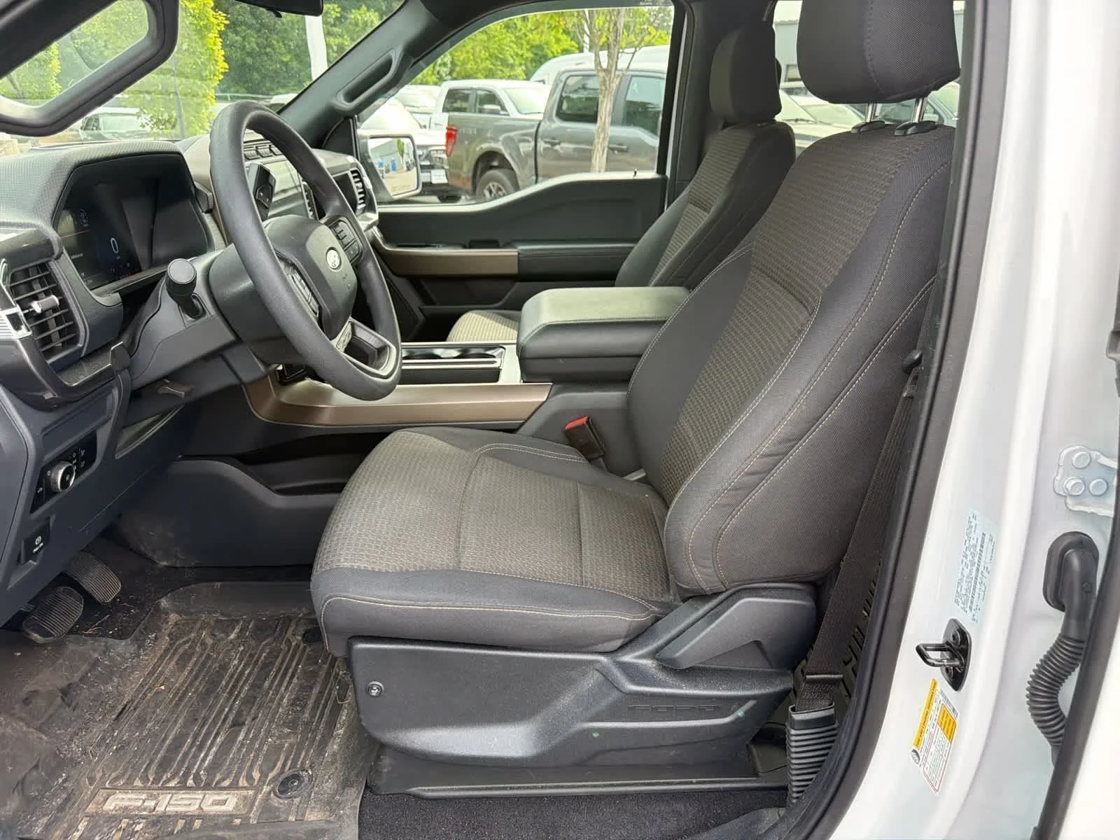 Used 2024 Oxford White Ford STX image 11