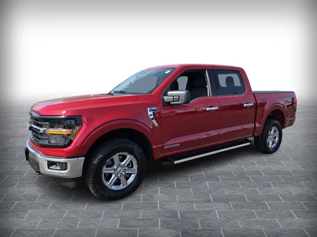 Used 2025 Red Ford XLT image 3
