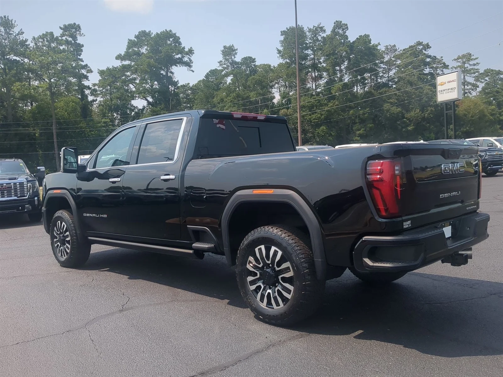 New 2026 Onyx Black GMC Denali Ultimate image 30