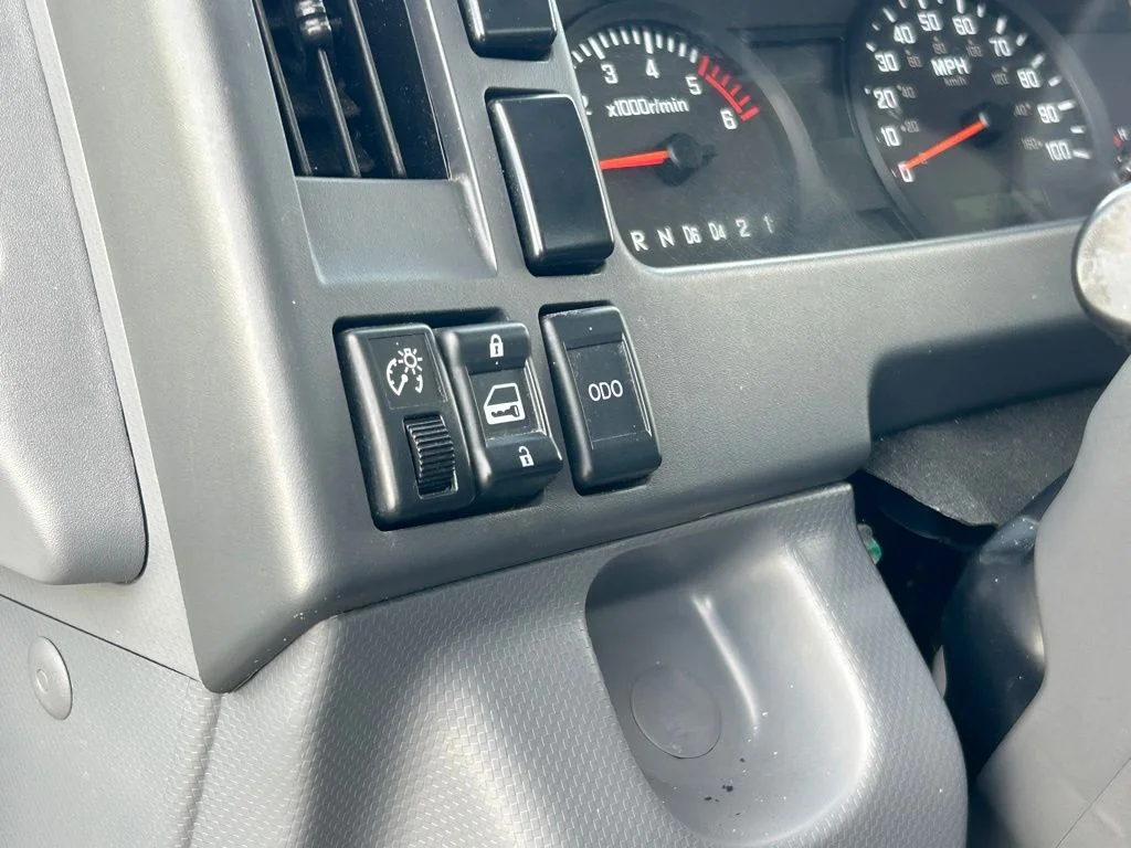 2019 Isuzu NPR HD - Photo 29