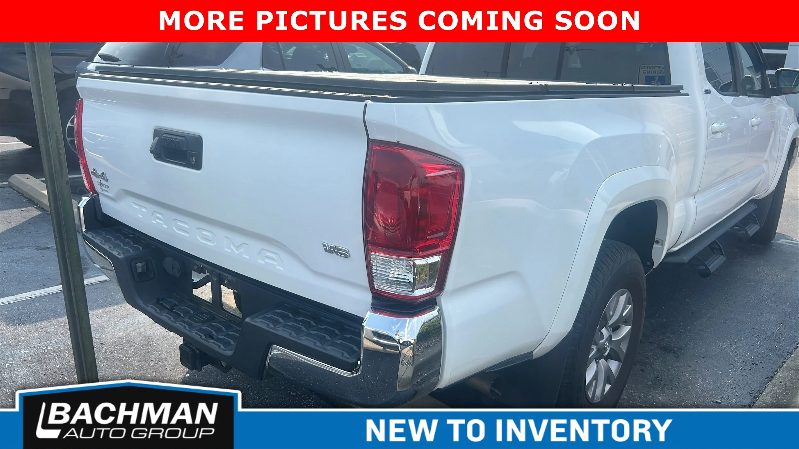 Used 2016  Toyota  image 6