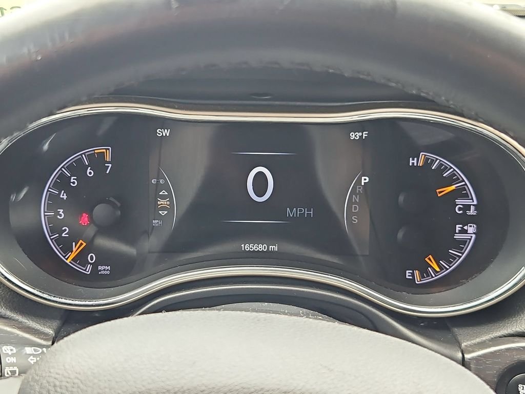 Used 2015 Brilliant Black Crystal Pearlcoat Jeep Altitude image 15