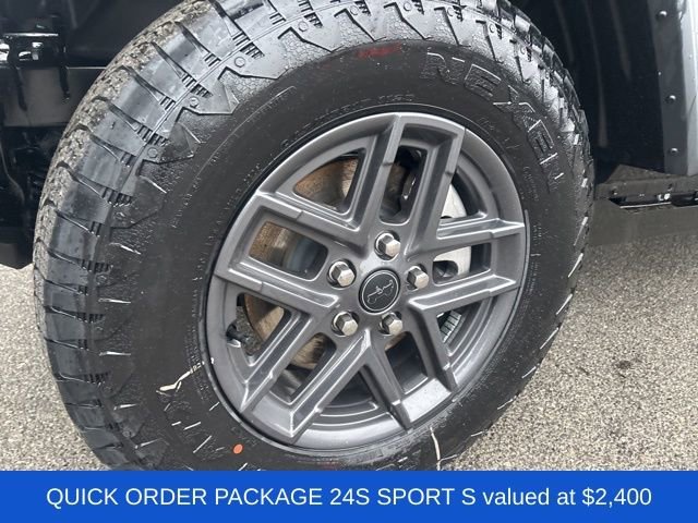 New 2026 Black Clear-Coat Exterior Paint Jeep Sport S image 4