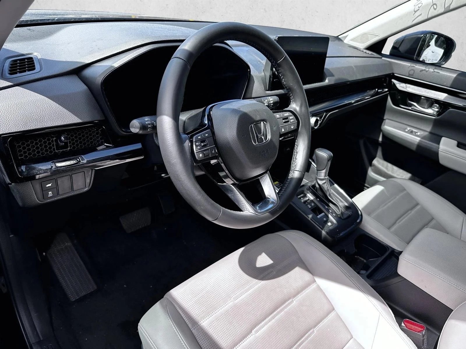 Used 2025 Black Honda EX-L image 8