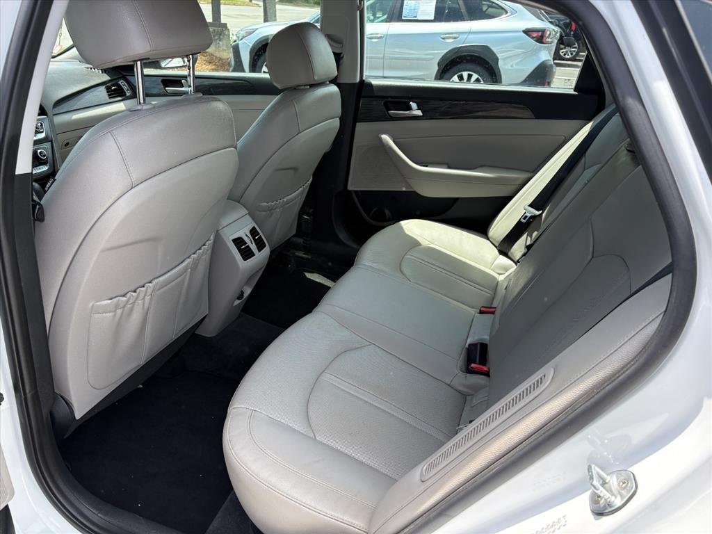 Used 2019 Hyper White Hyundai Limited image 19