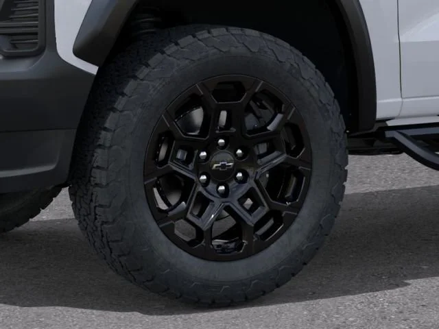 New 2026 Summit White Chevrolet Trail Boss image 9