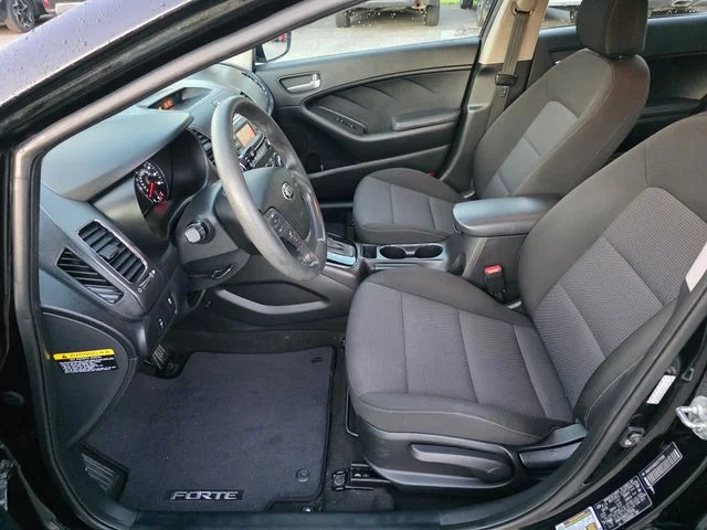 Used 2018 Aurora Black Kia LX image 15
