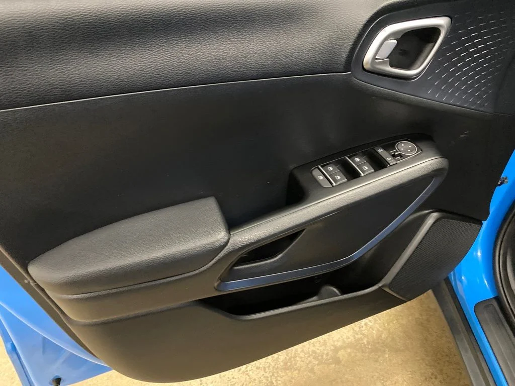 Used 2025 Surf Blue Kia EX image 9
