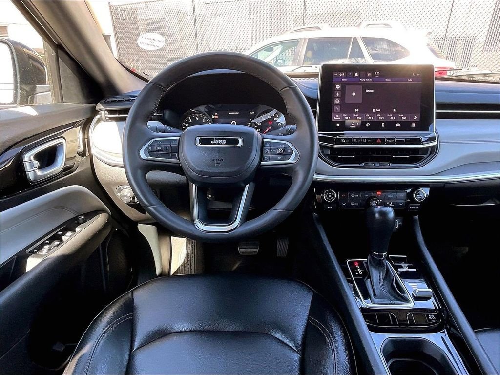 Used 2024 Gray Jeep Limited image 17