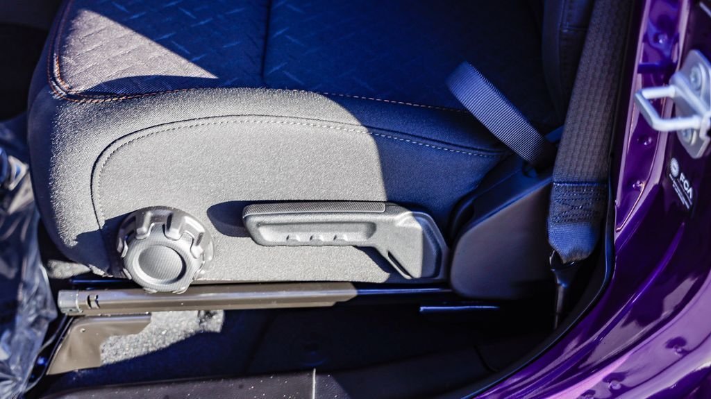 New 2026 Reign Jeep Mojave image 23