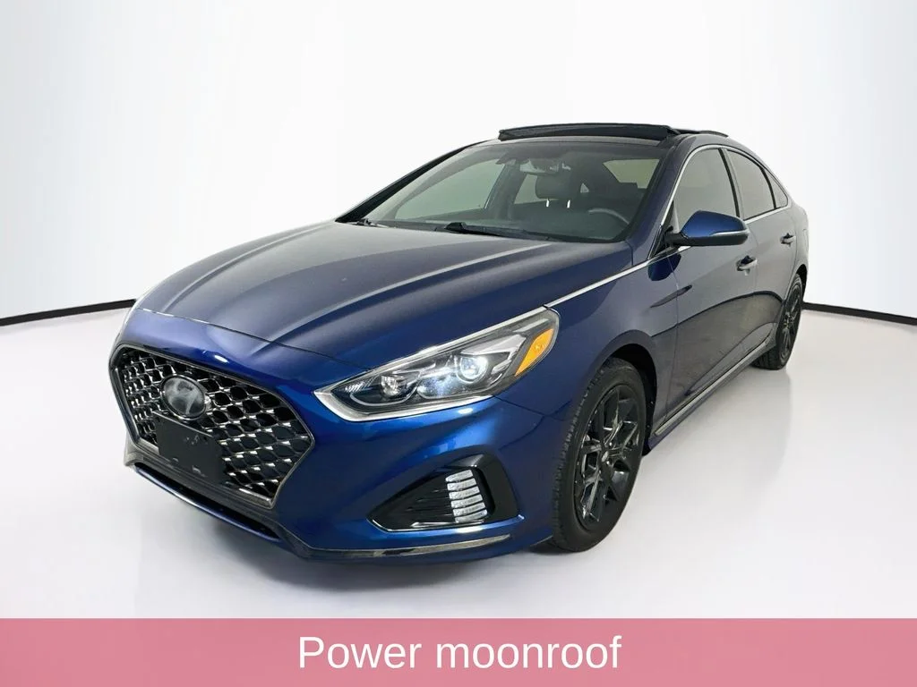 Used 2019 Blue Hyundai Limited image 3
