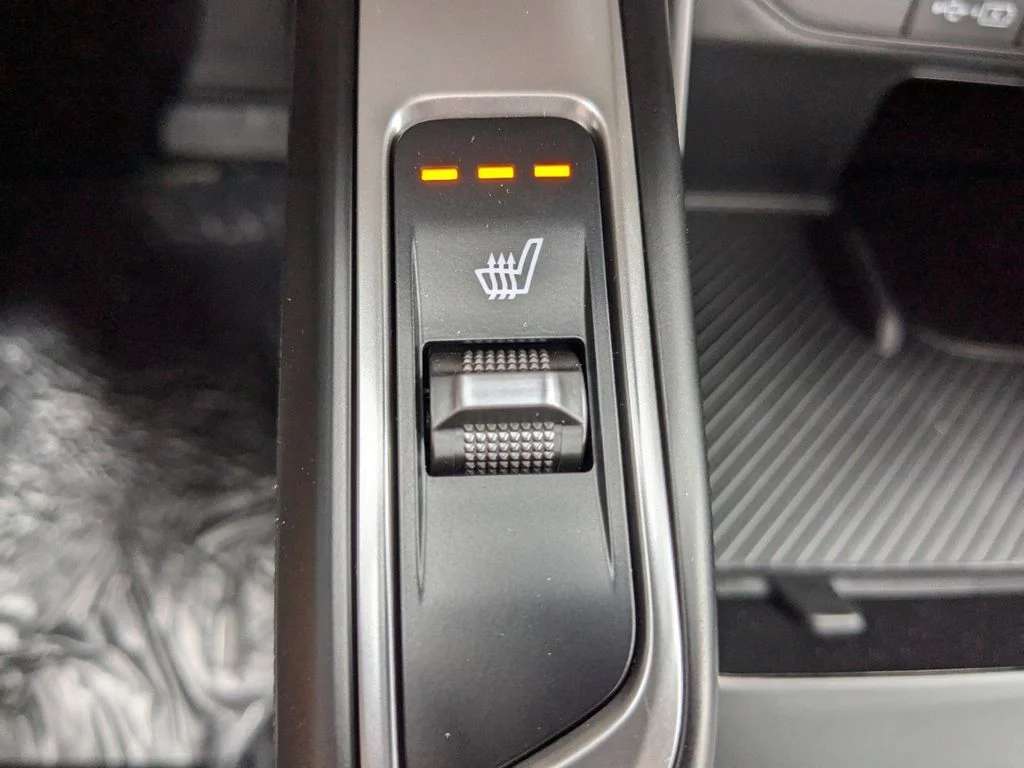 2025 Kia Sorento S - Photo 29