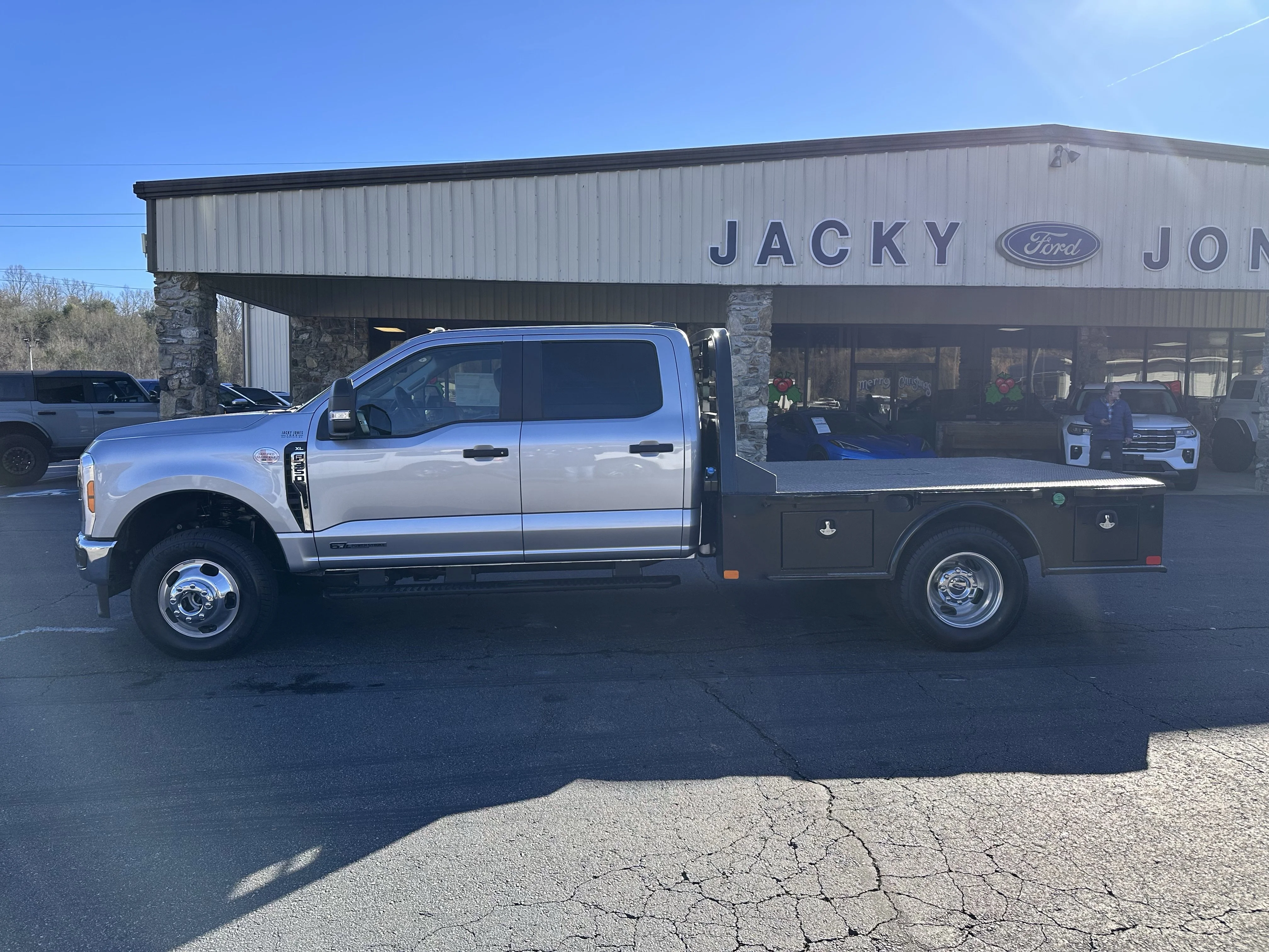 2026 Ford F-350 Super Duty Chassis Cab XL