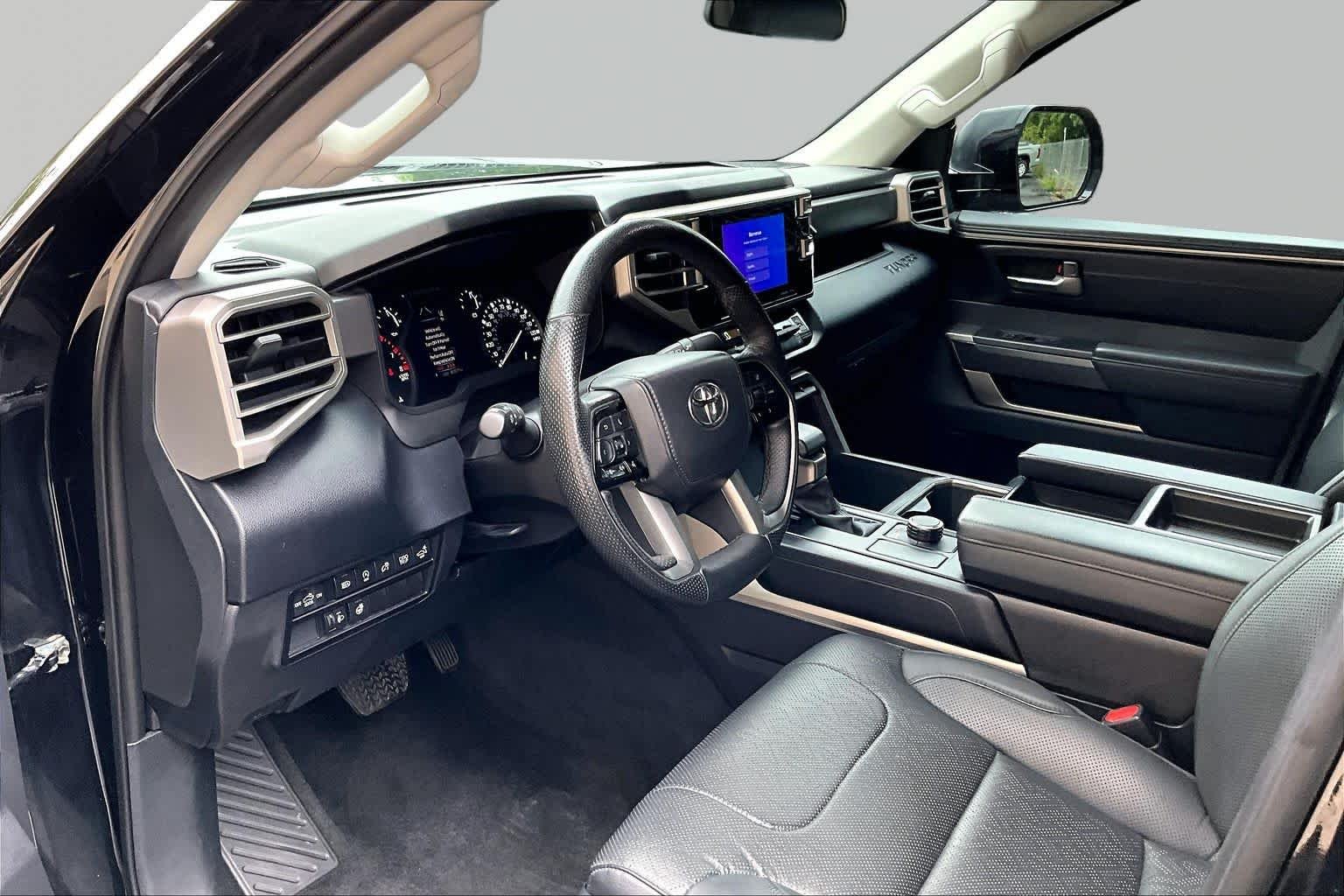Used 2023 Midnight Black Metallic Toyota SR5 image 17