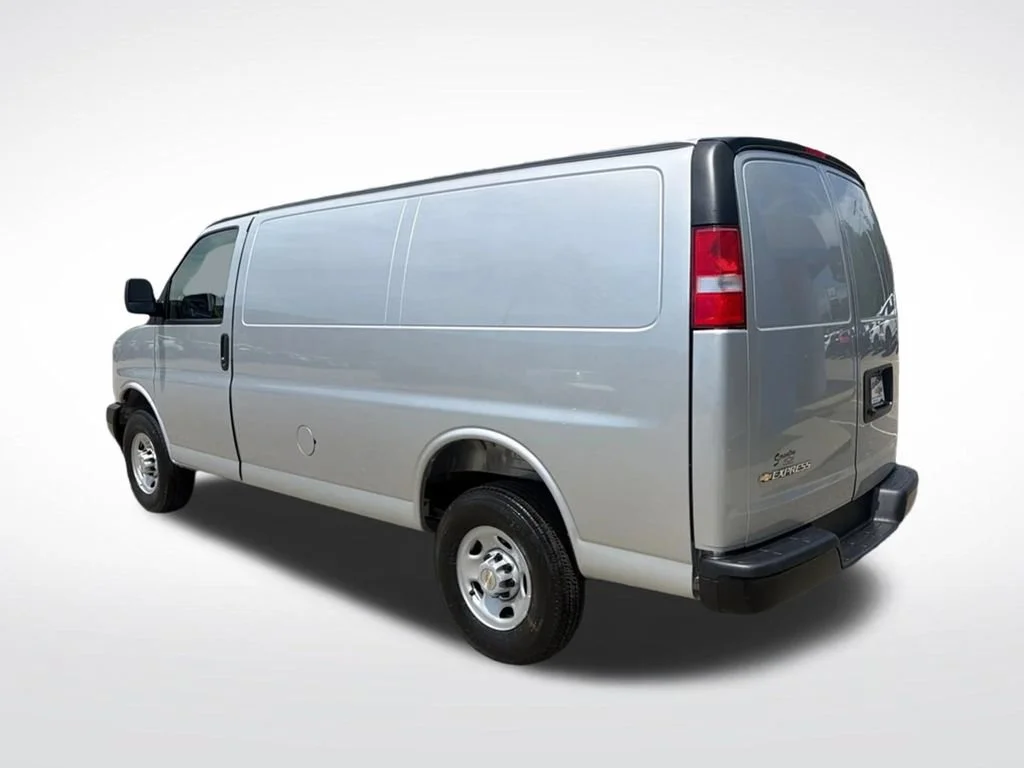 2026 Chevrolet Express Cargo Work Van - Photo 8