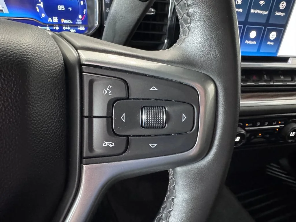 2023 Chevrolet Silverado 1500 LT - Photo 17