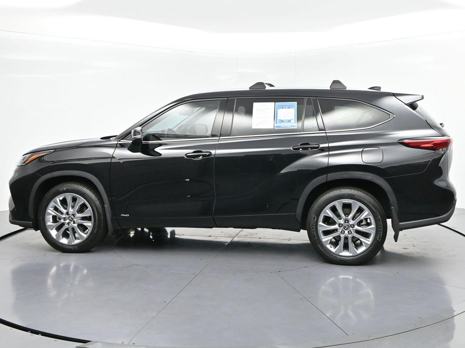 Used 2023 Midnight Black Metallic Toyota Limited image 5