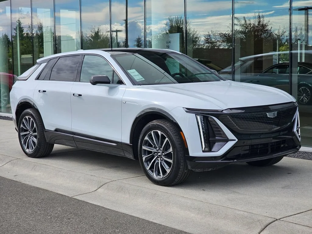 New 2027 Vibrant White Tricoat Cadillac Sport image 7