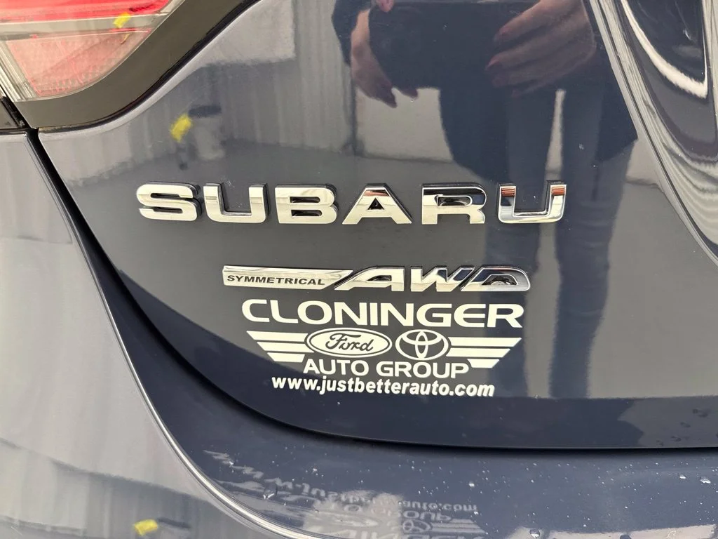 Used 2025 Blue Subaru Premium image 9